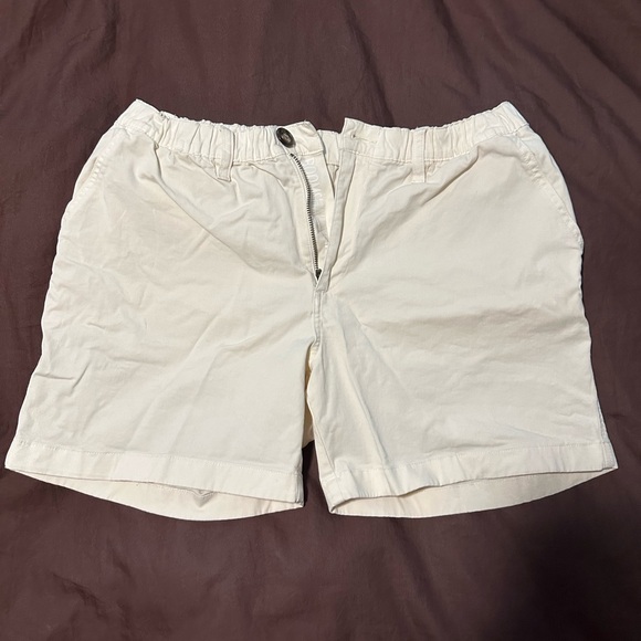Chubbies Off-White Casual Shorts - Picture 1 of 4
